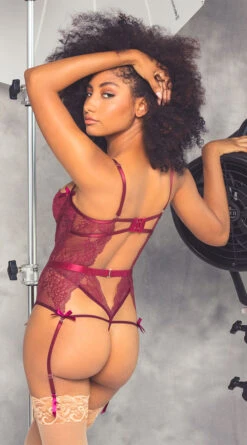 Split Second Lace Teddy -Forplay Shop OL 51 11453 ZFD ED3 HR 2020NOV25636