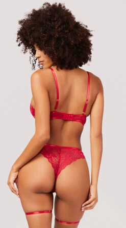 Yandy A Touch Extra Bra Set -Forplay Shop YO 40 11819 LACE BRA SET GARTER RED 5103